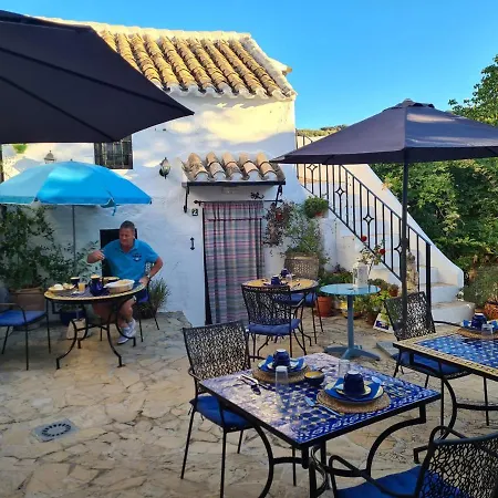 Cortijo La Haza Bed and breakfast